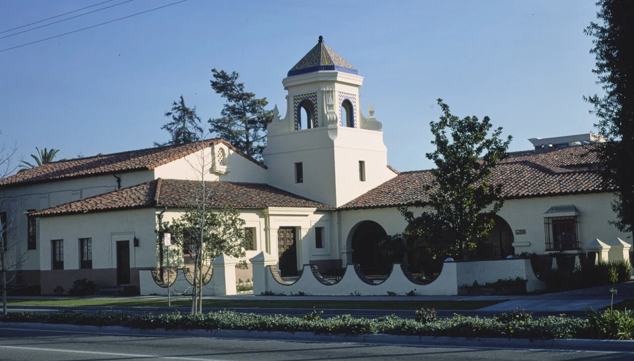 Historic Santa Maria City Hall with its tiled tower and arched entrance